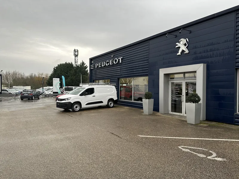 Peugeot Garage Catherin Agent, photo 1 sur 3