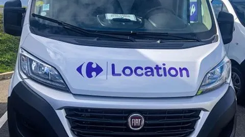 Carrefour Location, photo 1 sur 3